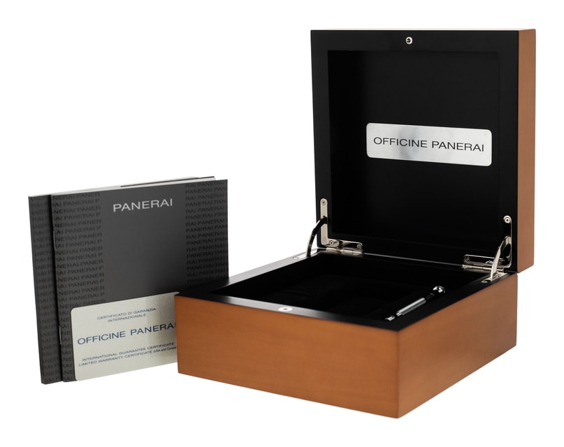 Panerai Luminor Base PAM00000 Image 4